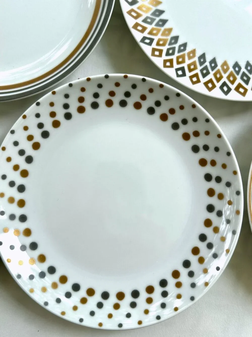 Set of 8 Crate & Barrel Metallic Appetizer / Dessert Plates